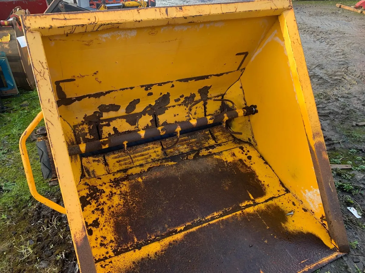 SHELBOURNE 120 CUBICLE BEDDER - Image 1