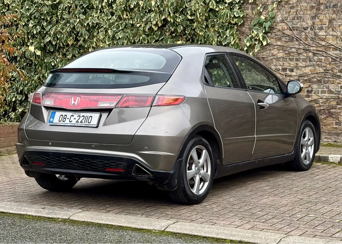 08 Honda Civic 01/27 NCT, Heated Seats Low Kms - Image 4