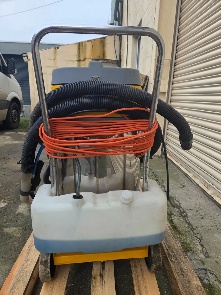 Valeting vacuum cleaner - Image 4