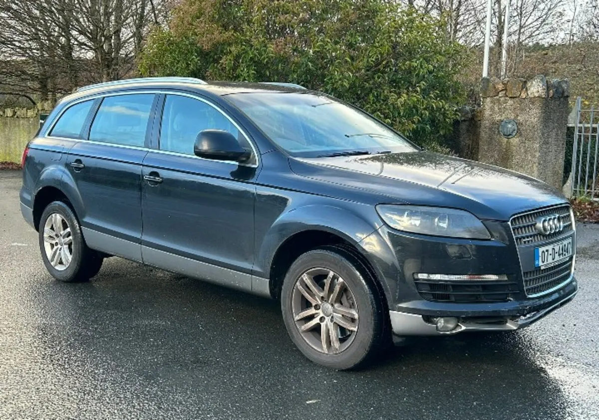 Audi Q7 - Image 1