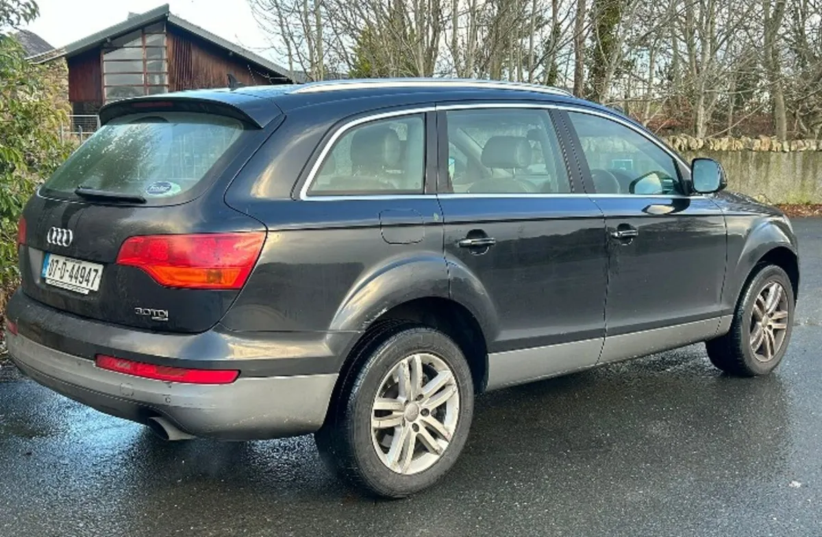 Audi Q7 - Image 3