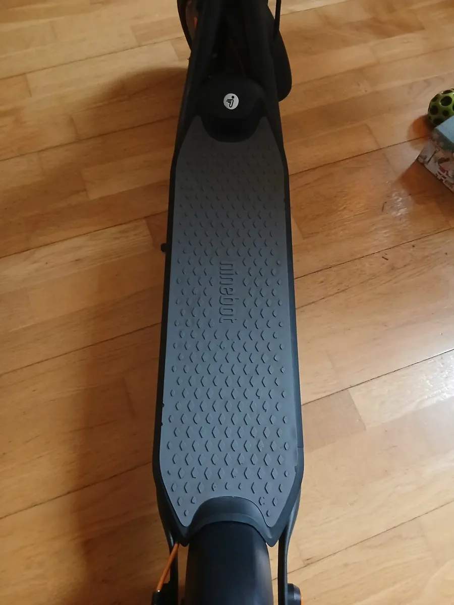 Electric scooter - Image 3