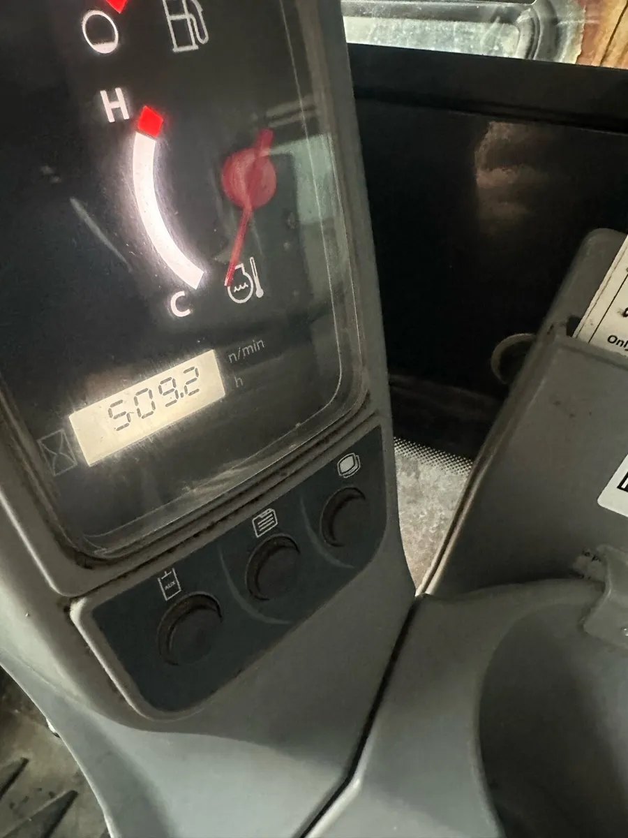 Kubota digger 1.9-4 - Image 4