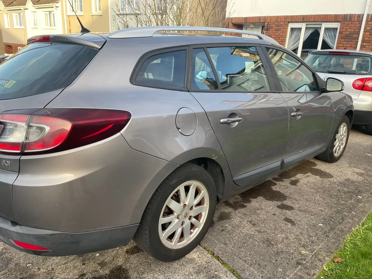 10 RENAULT MEGANE 1.5 DCI NEW NCT 08/26 - Image 3