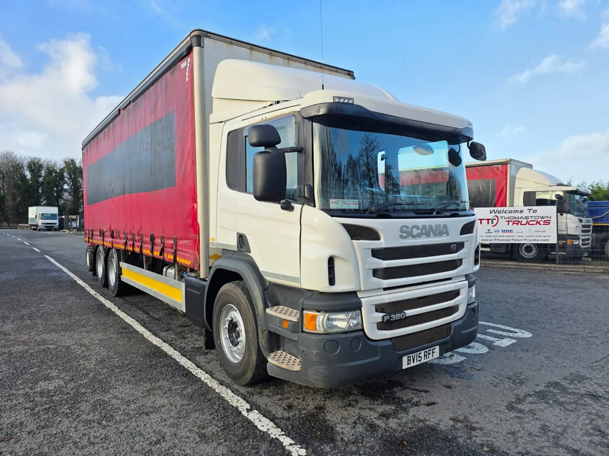 2015 Scania P320 6X2 Twin Wheel 27ft Curtainsider - Image 1