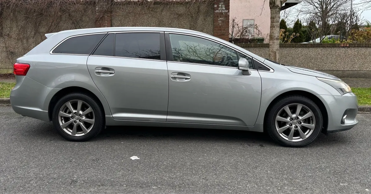 🌟131 Toyota Avensis Estate /// Highest Spec /// - Image 3