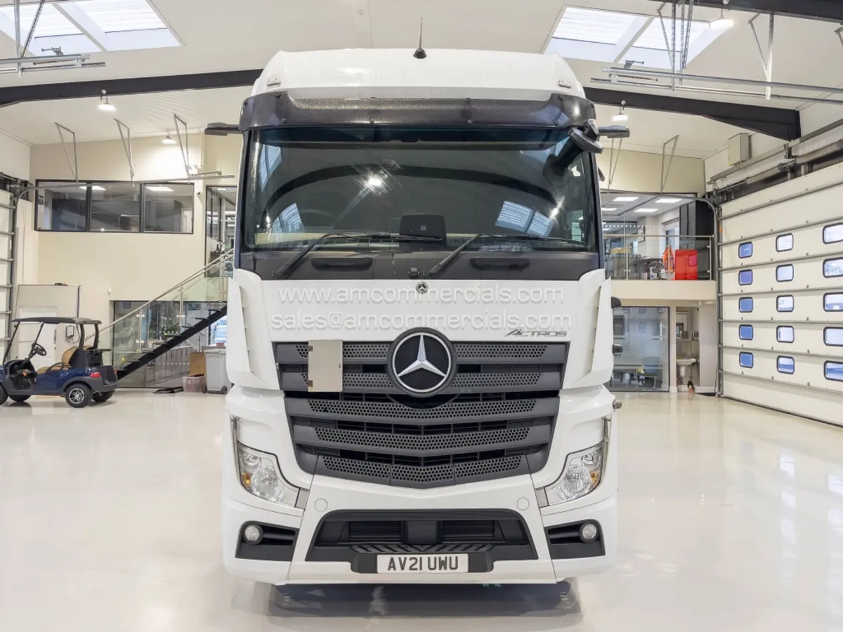 2021 (21) MERCEDES BENZ ACTROS 2545 - Image 2