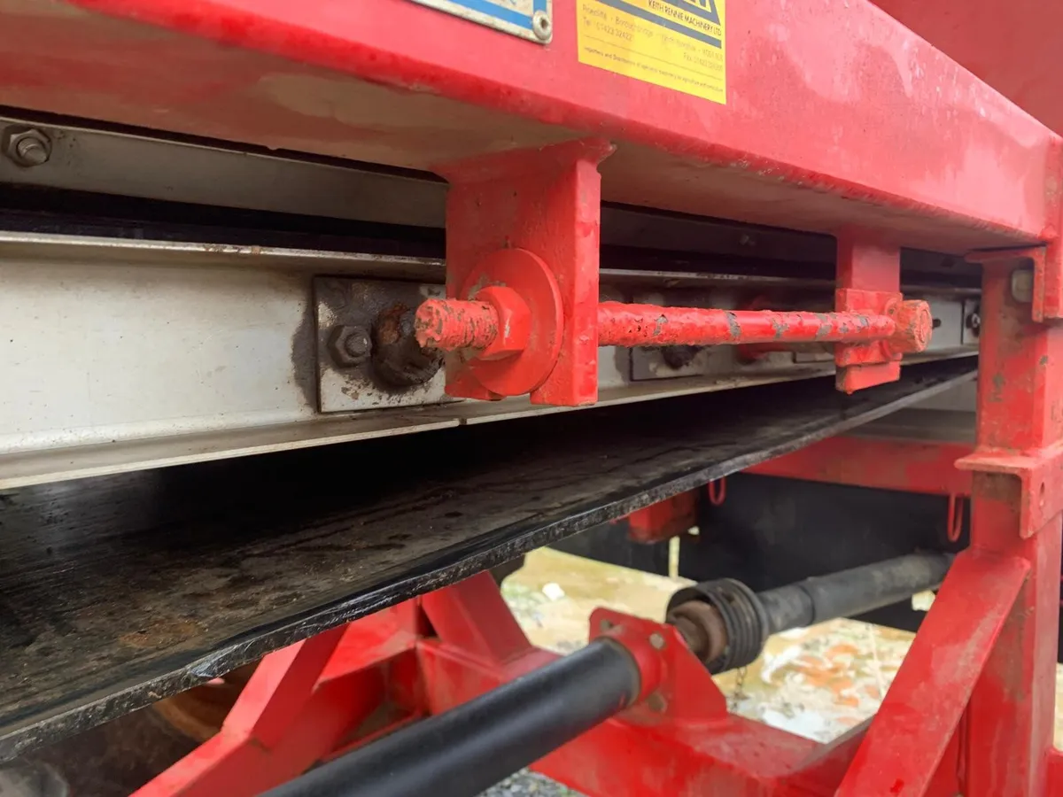 KRM BREDAL K40 LIME/FERTILISER SPREADER - Image 4