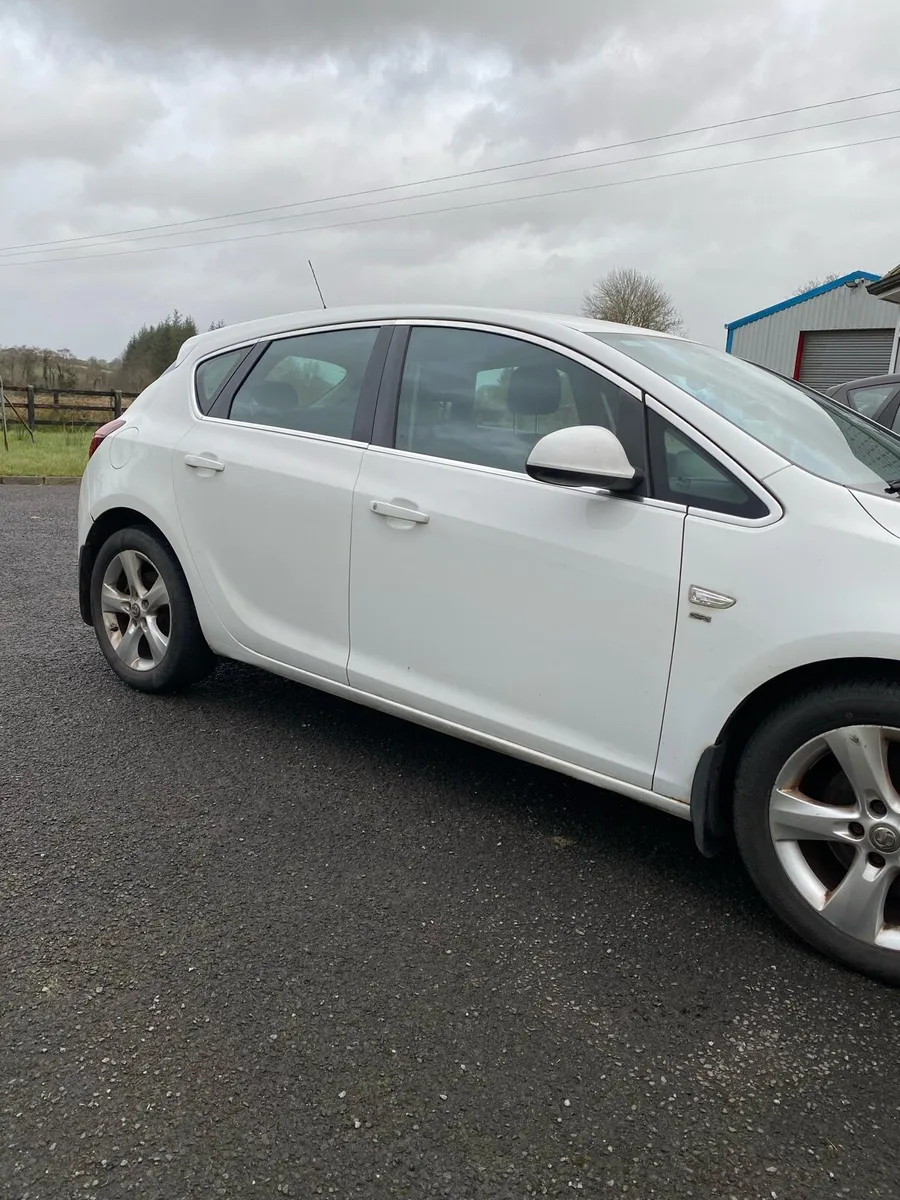 Vauxhall Astra - Image 4