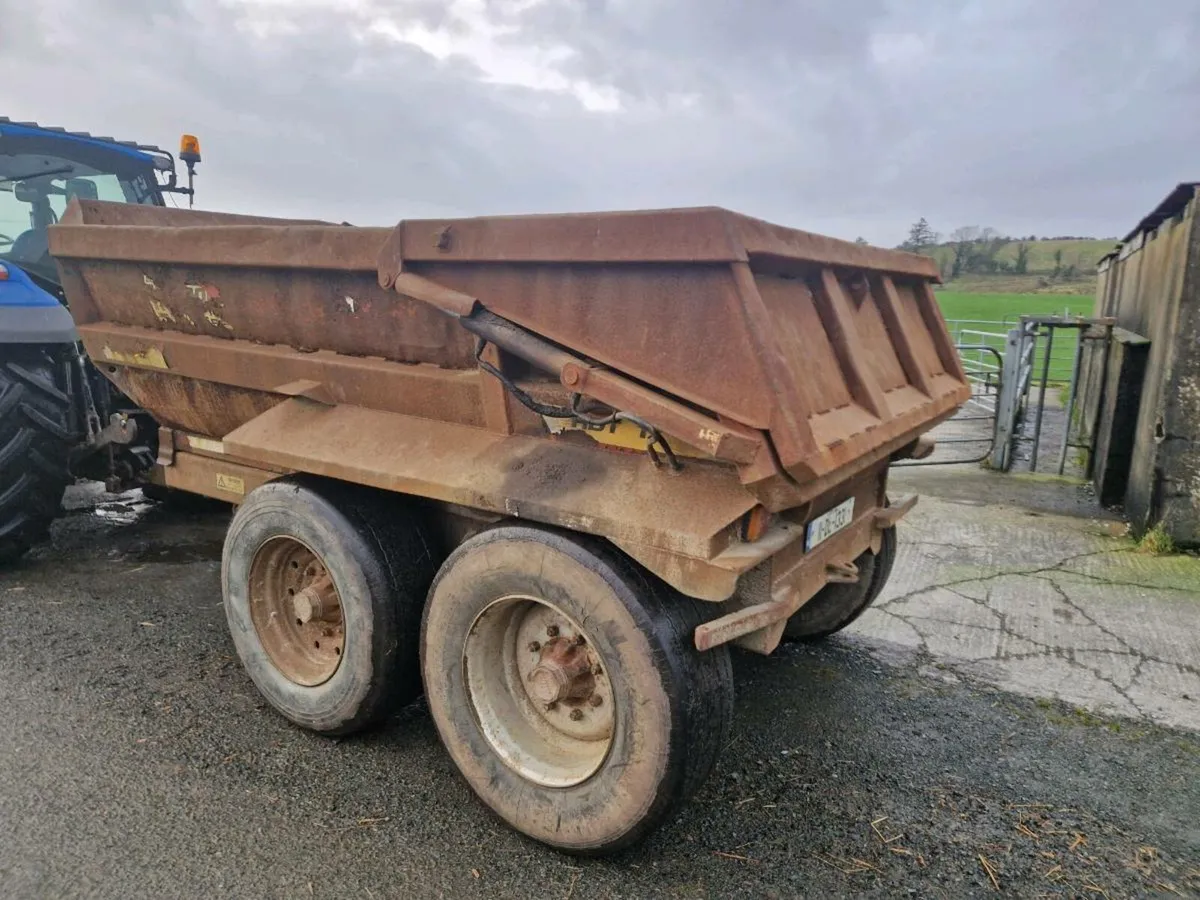 Dump trailer - Image 1