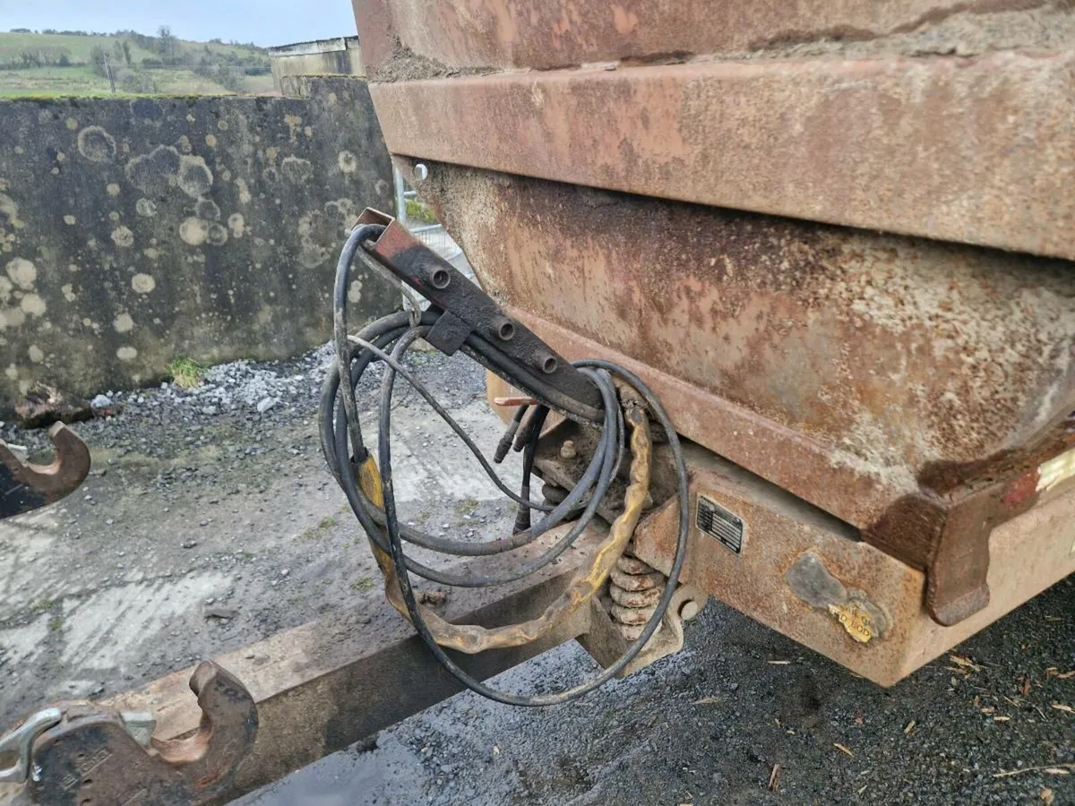 Dump trailer - Image 4