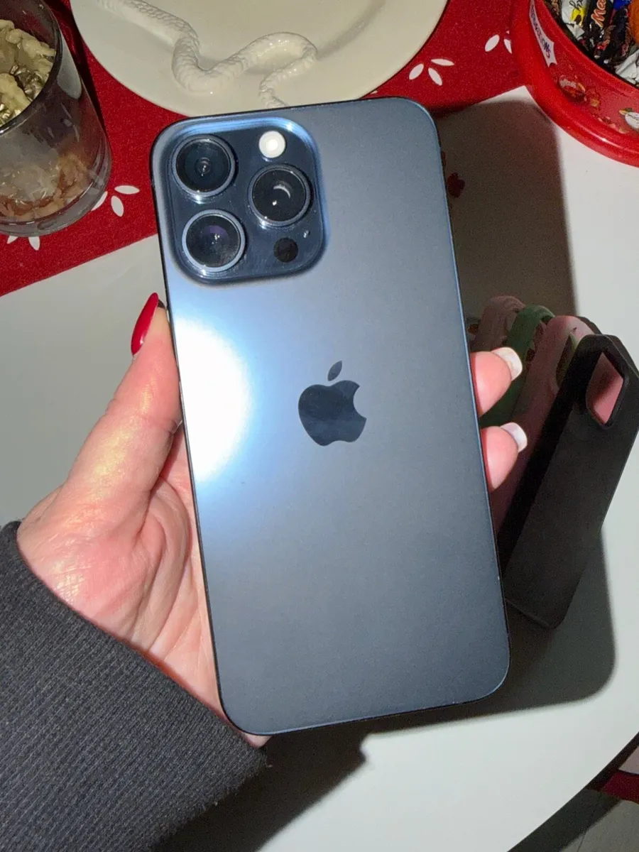 iPhone 15 PRO MAX 1TB blue titanium Unlocked - Image 2