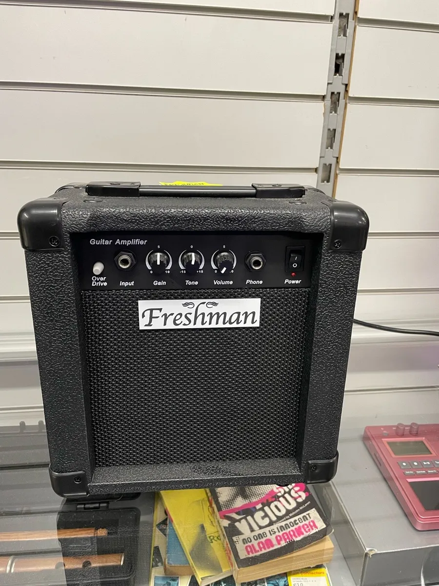 Freshman 10 watt guitar Amp - Image 1