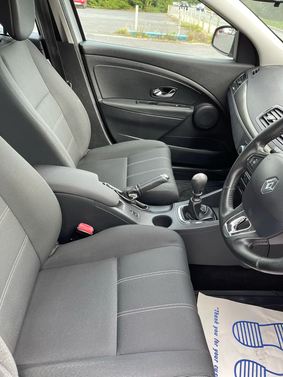 2015 Renault Megane 1.5 DCi Diesel Estate - Image 4