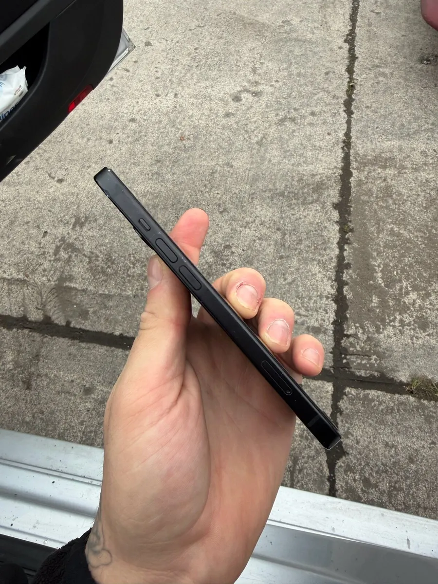 Iphone 15 black - Image 4