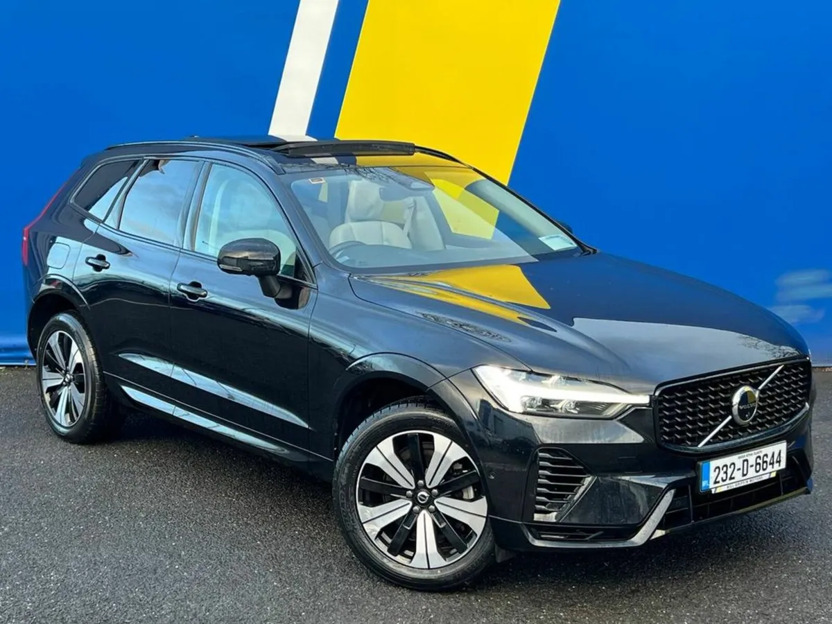 Volvo XC60 T6 DARK PLUS AWD 2.0 HYBRID // OPENING - Image 1