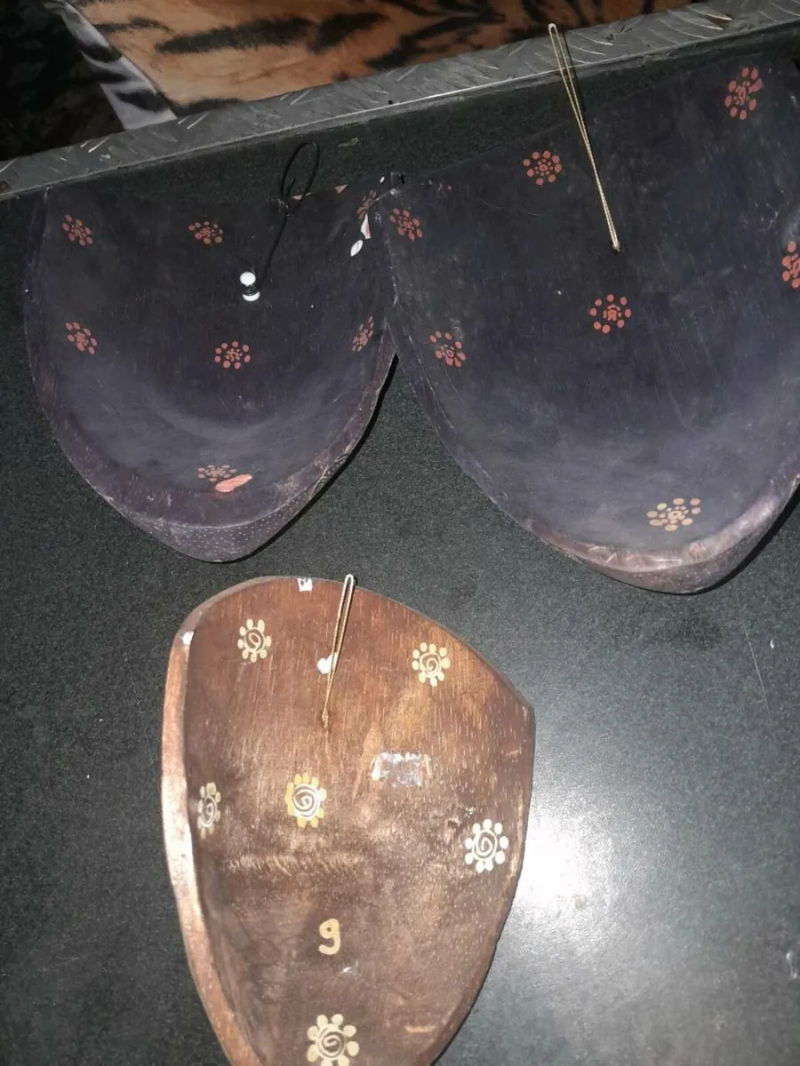 3 rare wall masks - Image 3