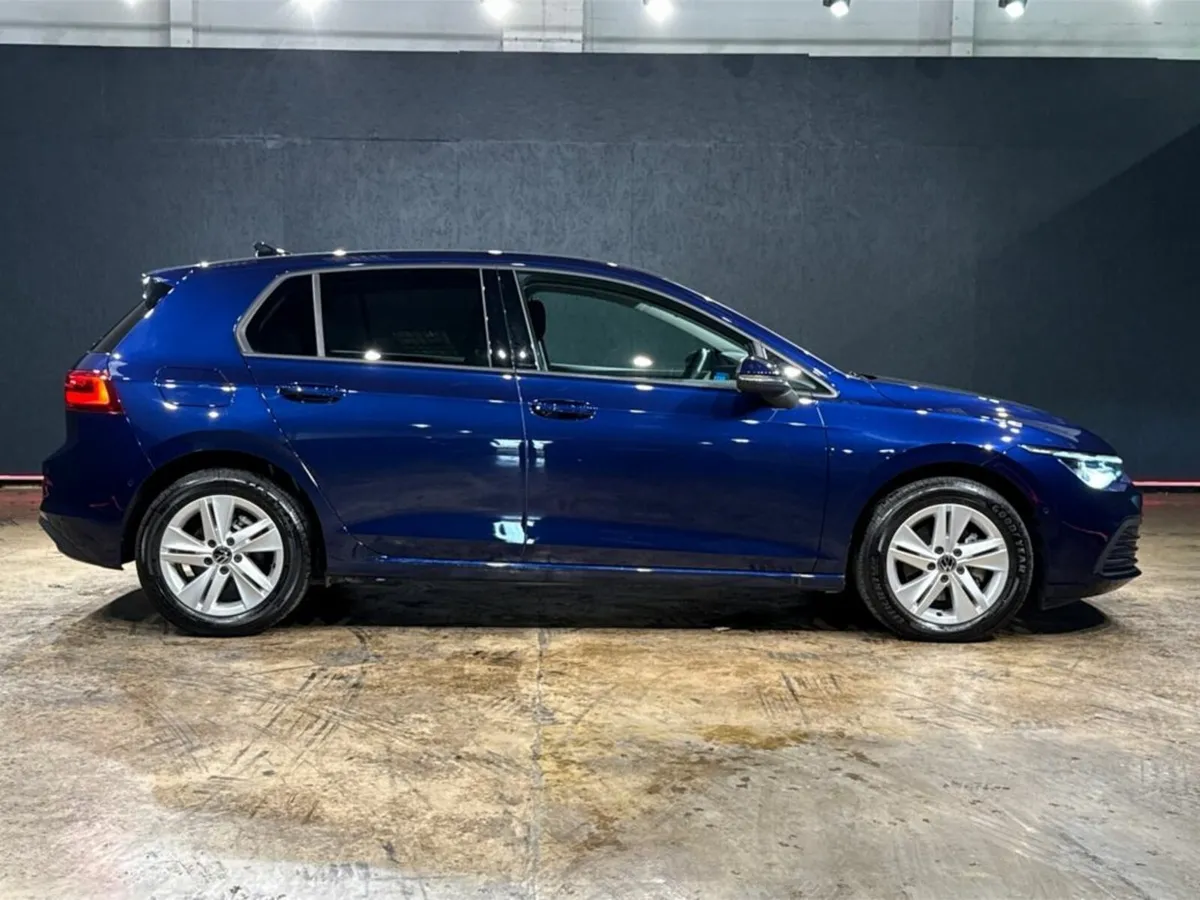 Volkswagen Golf 1.0L ETSI ACTIVE - FACTORY ALLOYS - Image 3