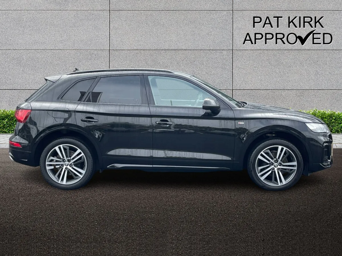 Audi Q5 Diesel Estate S Line - Image 3