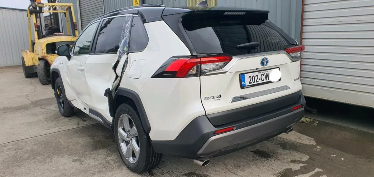 202 TOYOTA RAV-4 HYBRID - Image 4