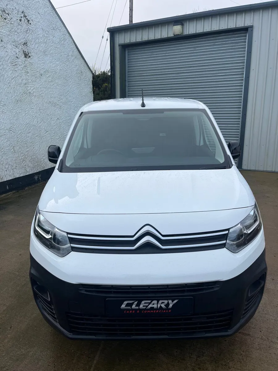 Citroen Berlingo 2022, 6 speed, 43000Miles - Image 2
