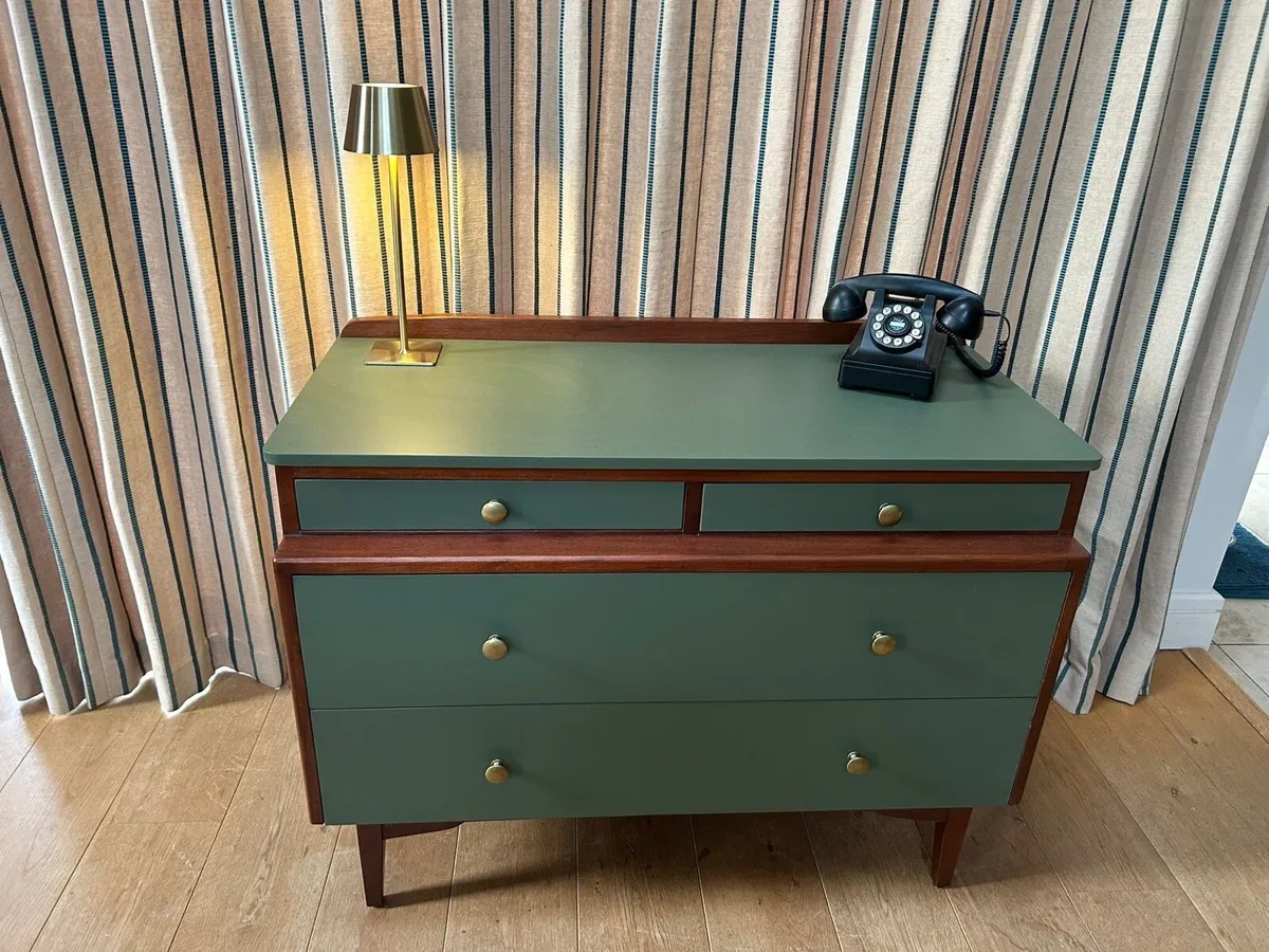 Sideboard / dresser / hall table - Image 2