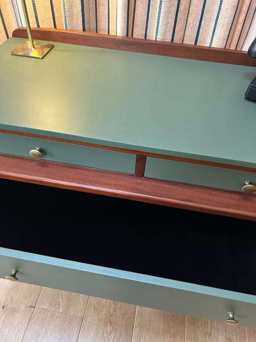 Sideboard / dresser / hall table - Image 4