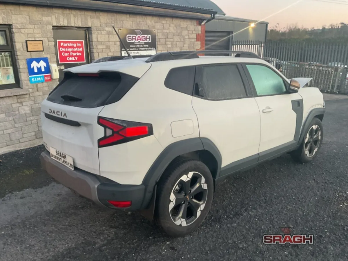2025 DACIA DUSTER Extreme Hev 14car - Image 4
