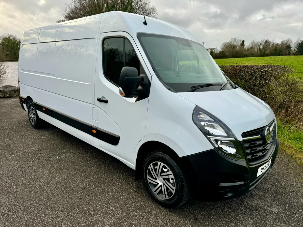Late 2021 Vauxhall Movano 3500 (VRT €250) - Image 1