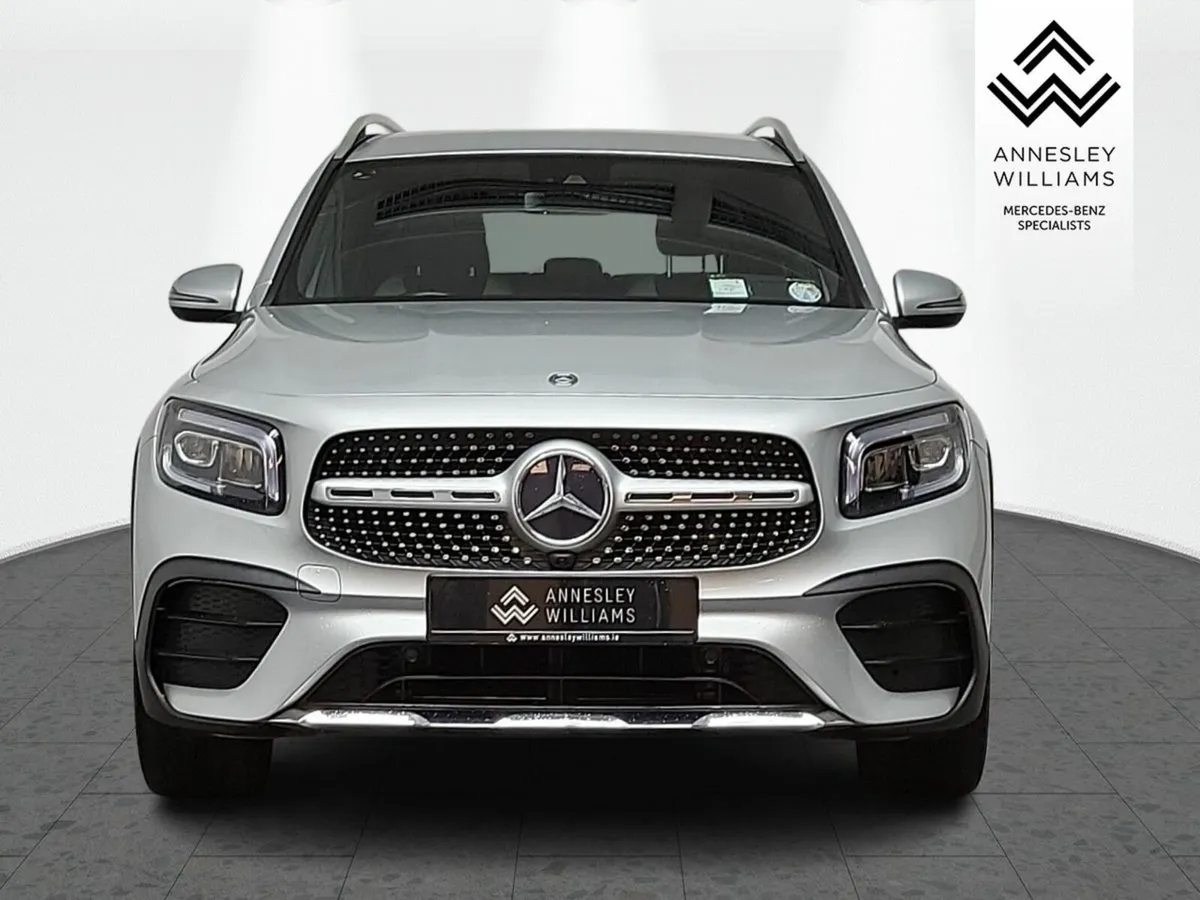 Mercedes-Benz GLB 180 AMG Line - Image 3