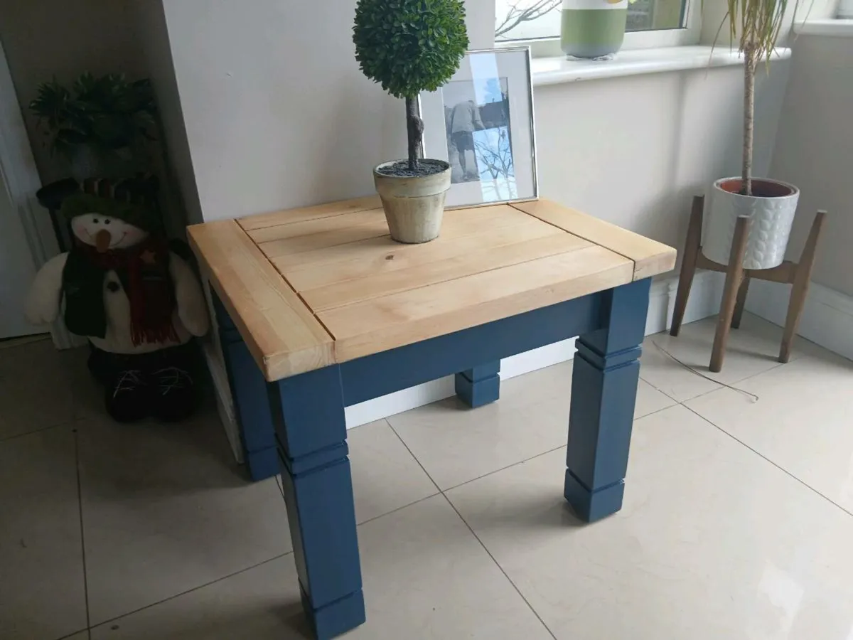 Coffee table - Image 1