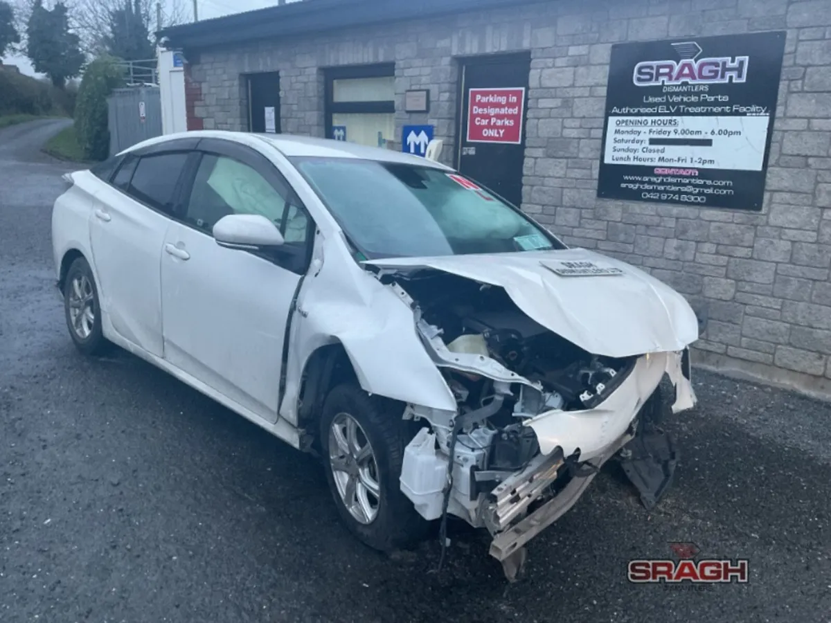 2017 TOYOTA PRIUS 1.8L Hybridcar - Image 2