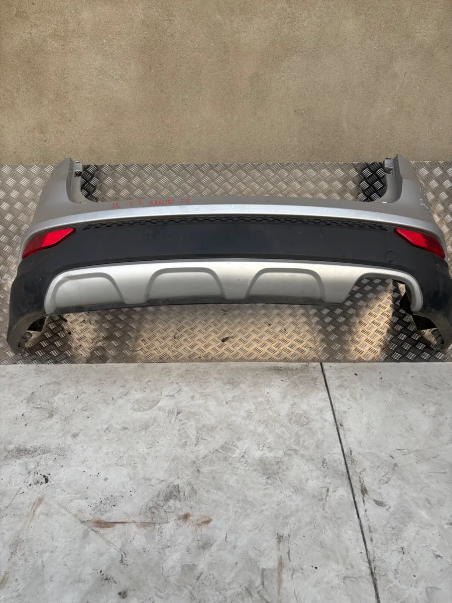 2015 Hyundai Santa Fe Rear bumper - Image 1