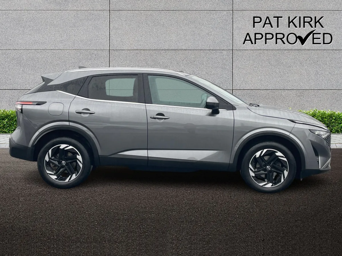 Nissan Qashqai Hatchback N-Connecta - Image 3