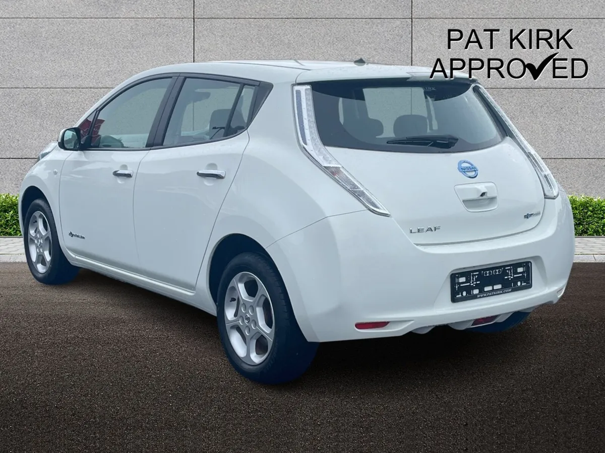 Nissan LEAF ACENTA - Image 2