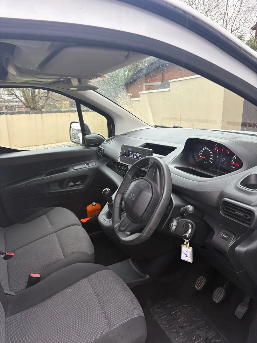 212 Peugeot partner - Image 2