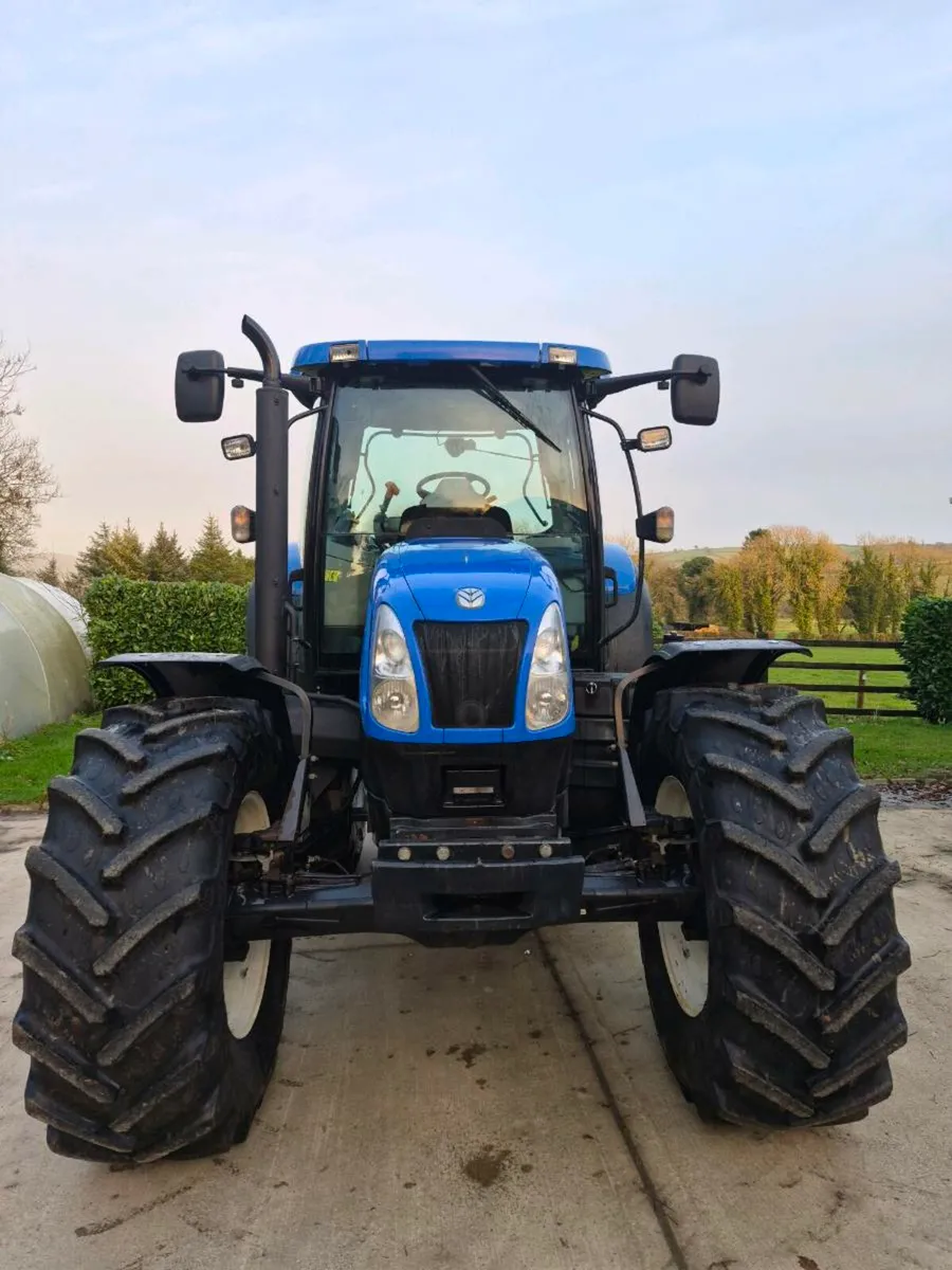 New Holland T6050 r/c 2009 7700hrs - Image 2