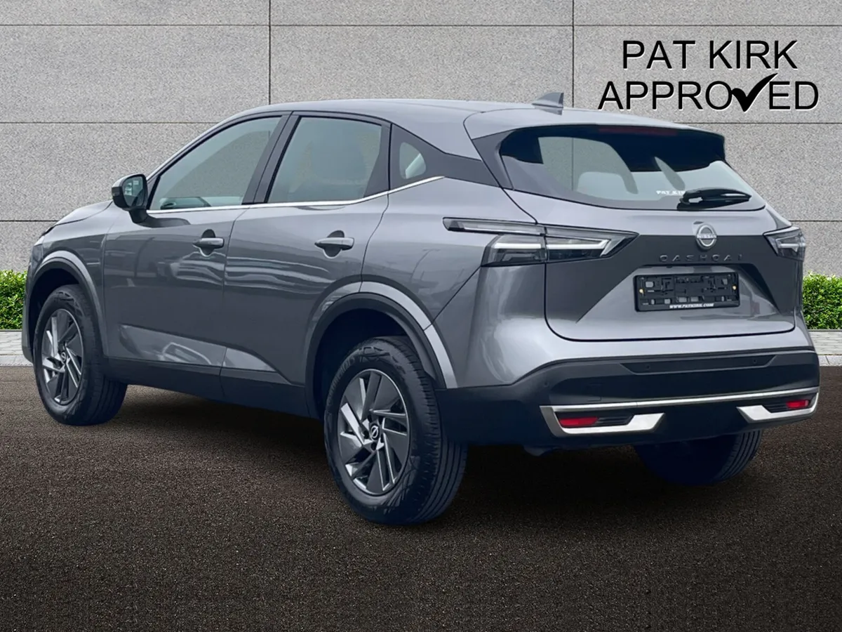 Nissan Qashqai Hatchback Acenta Premium - Image 2