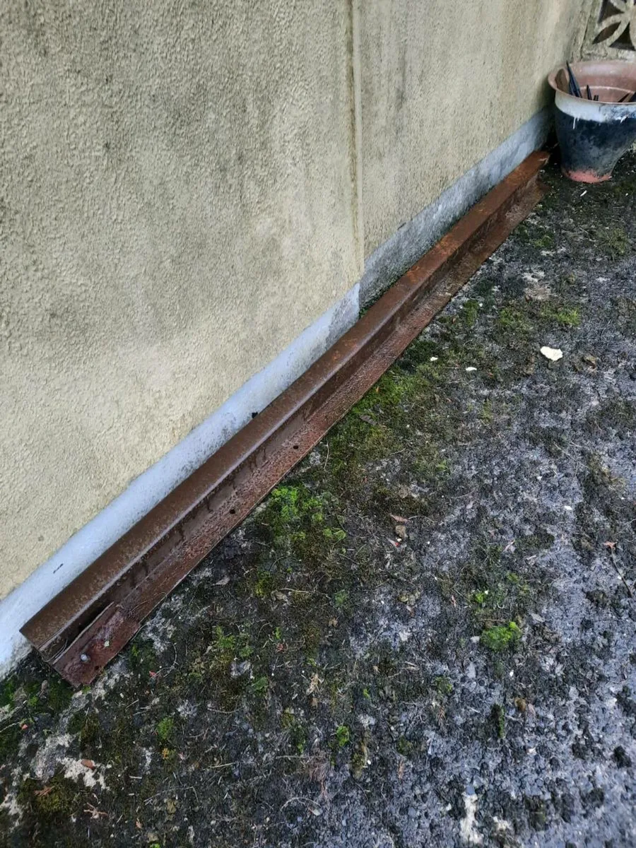 8ft railway girder 40 euro - Image 1