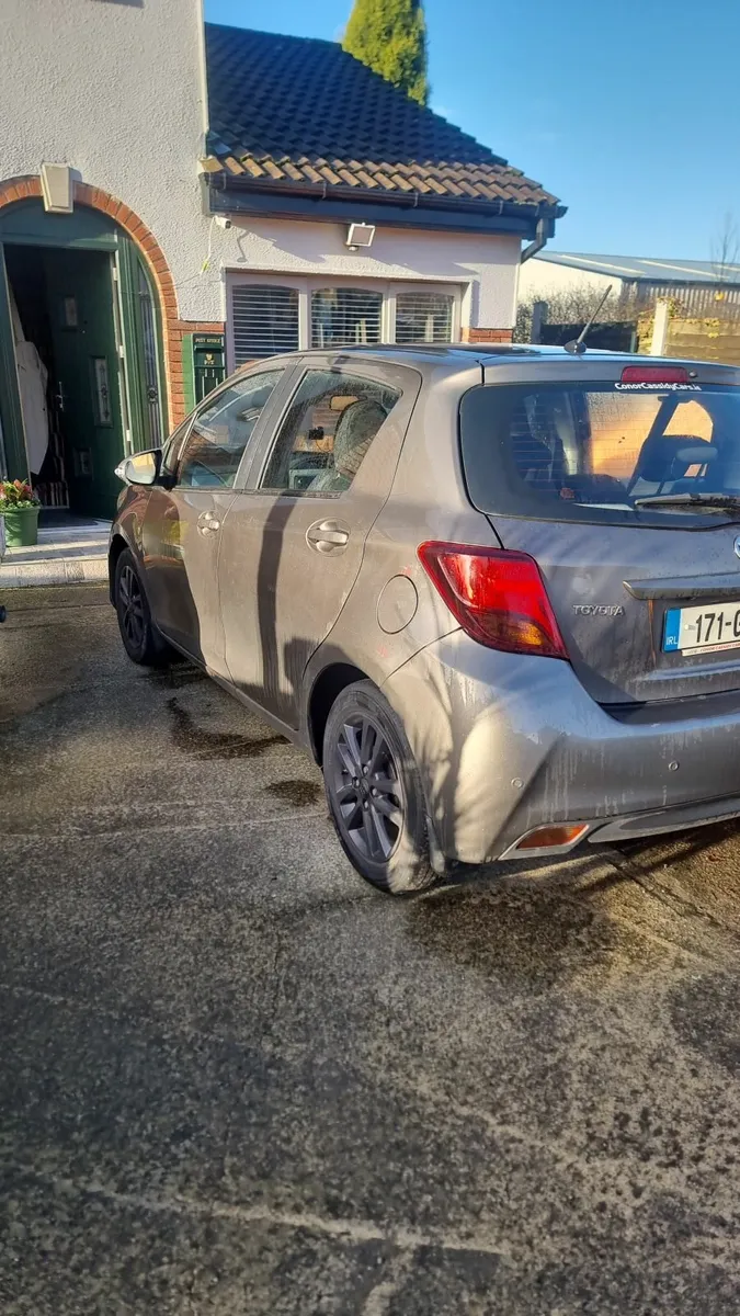 Toyota Yaris 2017 - Image 3