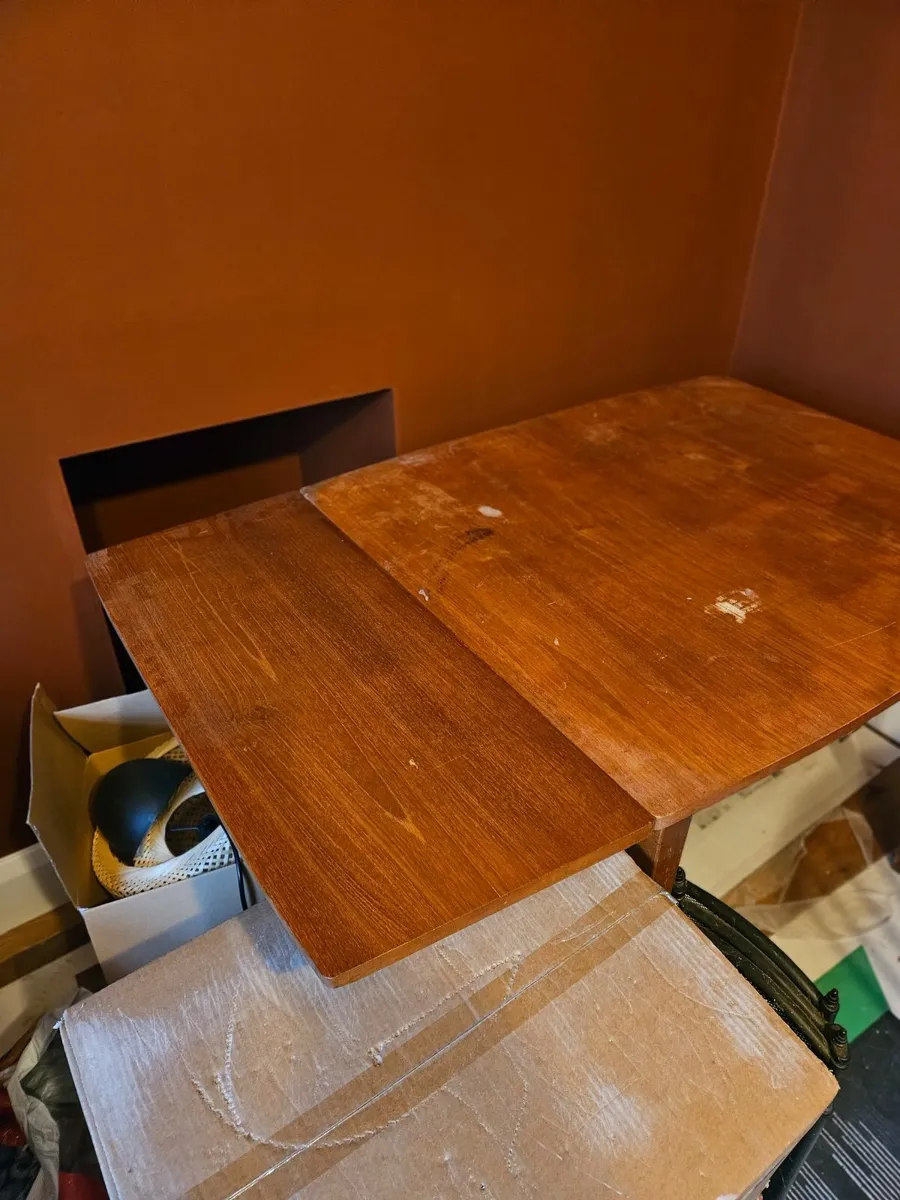Mid century Dining table and chairs - Image 3