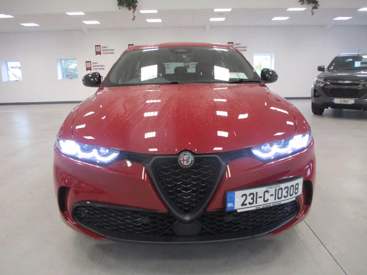 Alfa Romeo Tonale VELOCE MHEV 160 BHP  2023 - Image 4