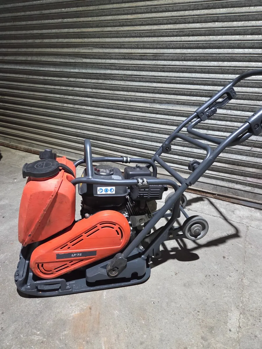 Plate compaction - Image 1