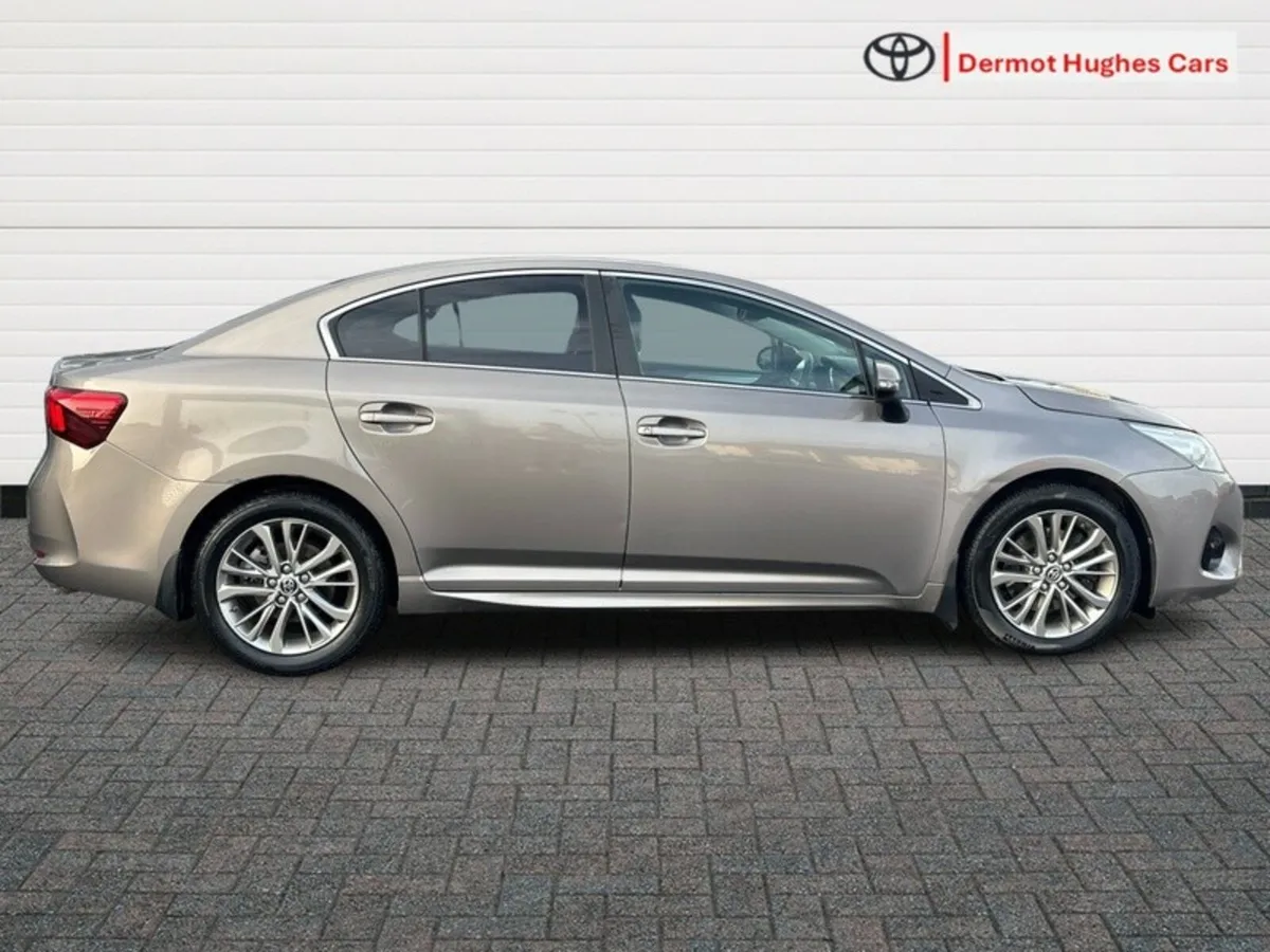 Toyota Avensis 2.0D LUNA SAL - Image 3