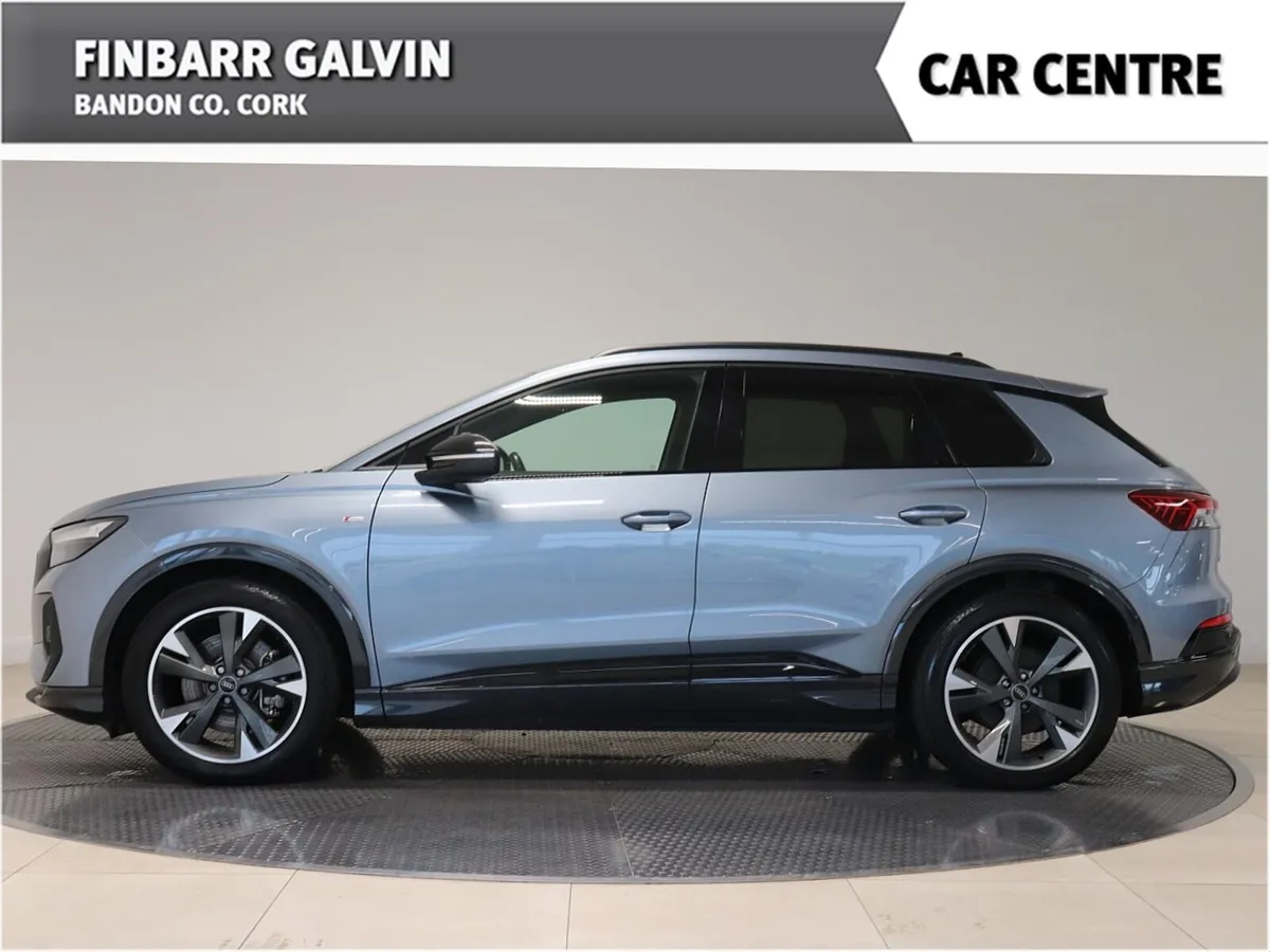 Q4 E-tron 45 S Line - Image 3