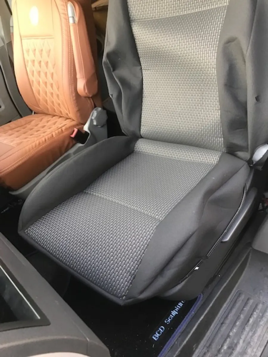 VW  T5.1 T6 T6.1  seat cover drivers + double seat - Image 1