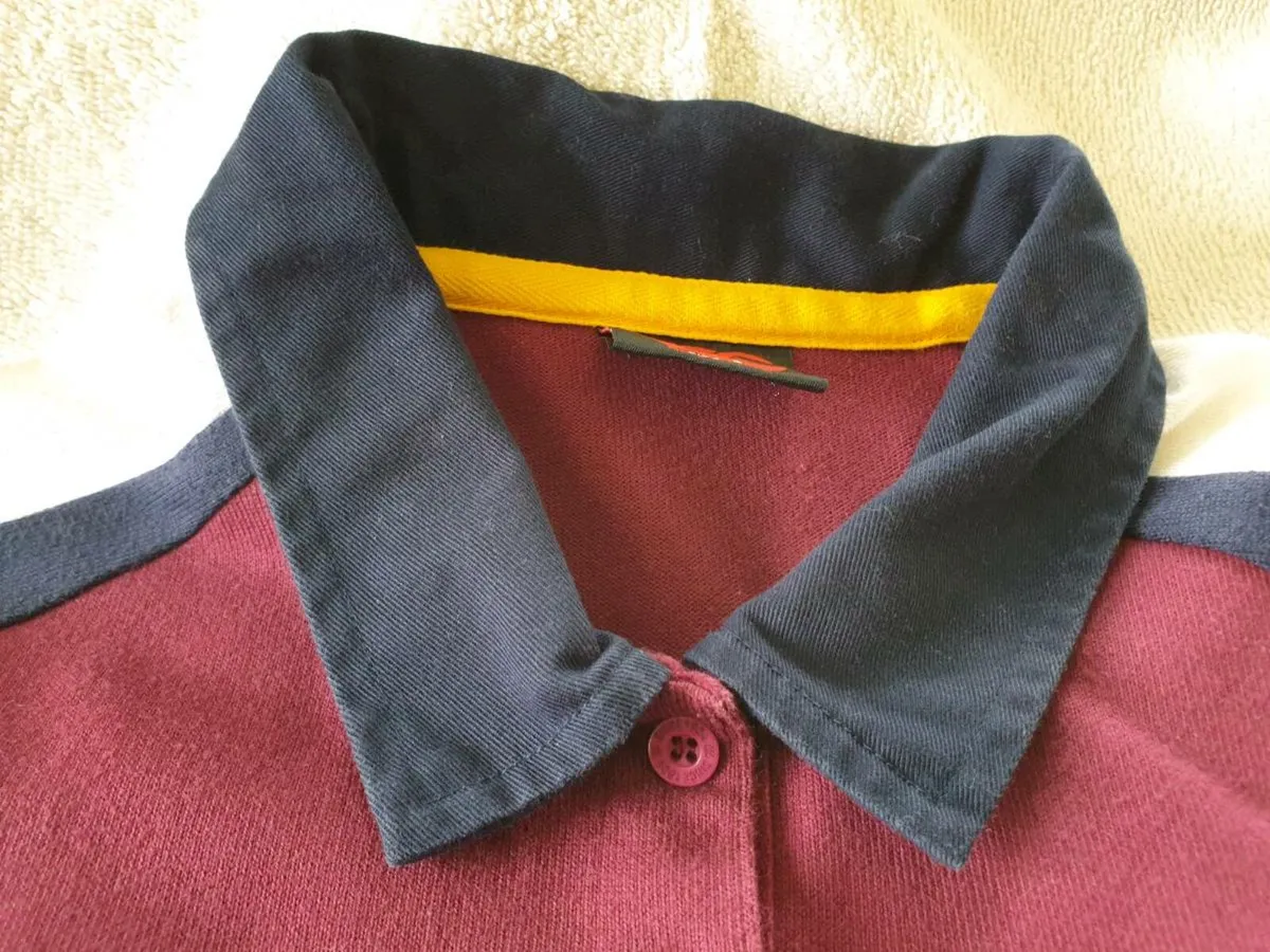 Queensland Reds Rugby Home Jersey 2004 to 2006 - Image 3