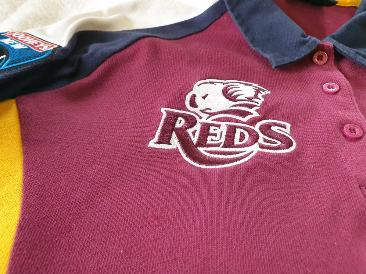 Queensland Reds Rugby Home Jersey 2004 to 2006 - Image 4