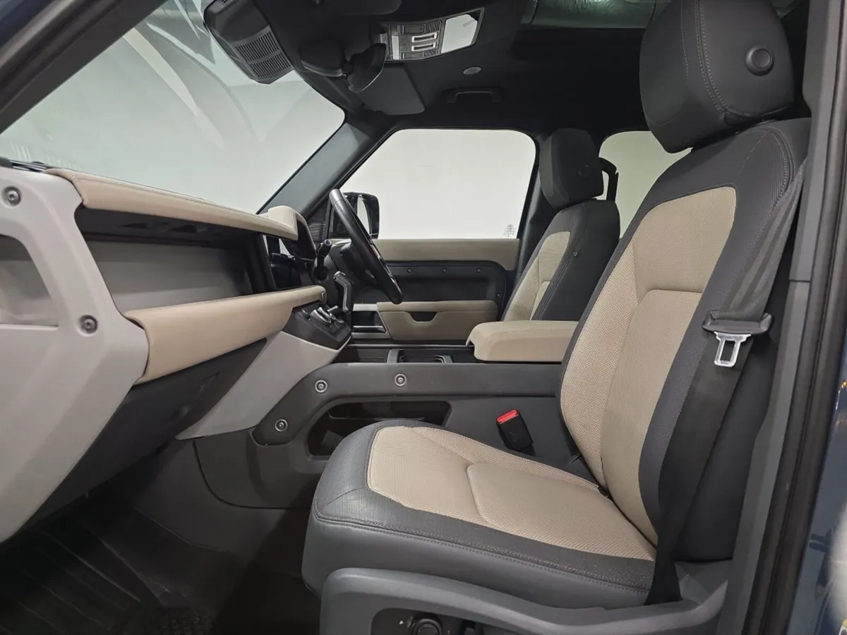 Land Rover Defender Estate X-Dynamic SE - Image 3
