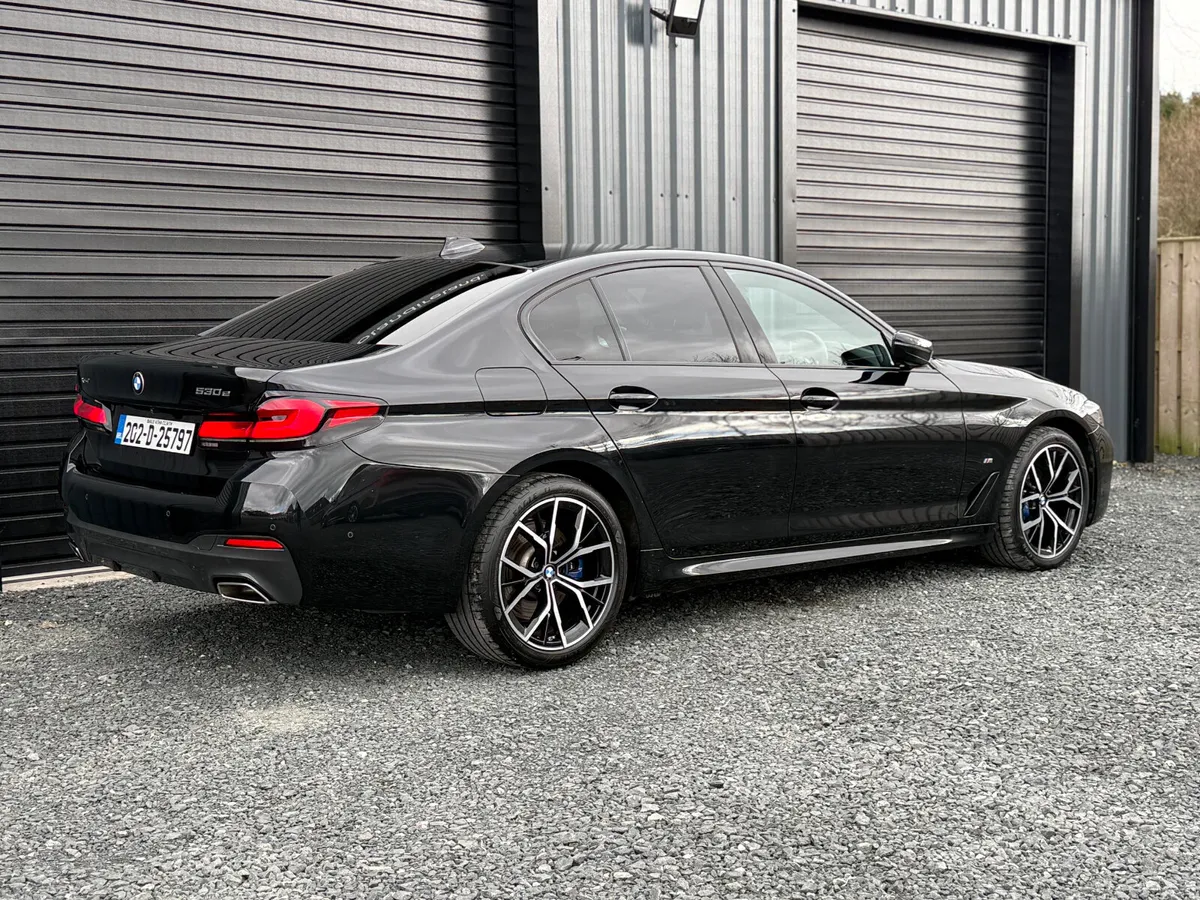BMW 5-Series Xdrive M-Sport  LCI - Image 3